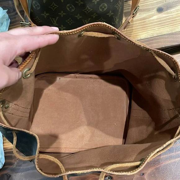 Louis Vuitton Monogram Vintage Noe Bucket Bag - Picture 7 of 11